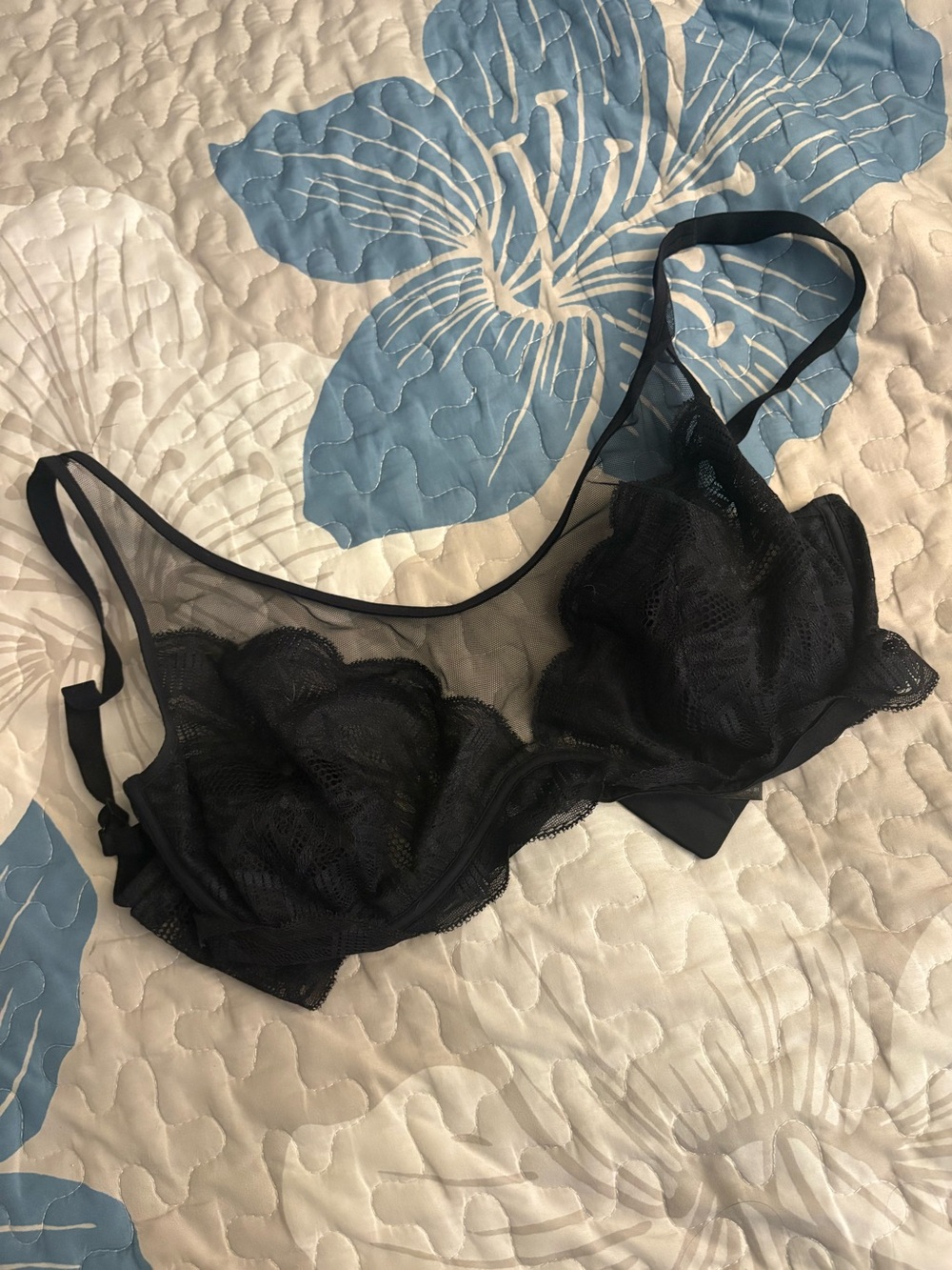 Sheer Lace Underwire Bra - Black